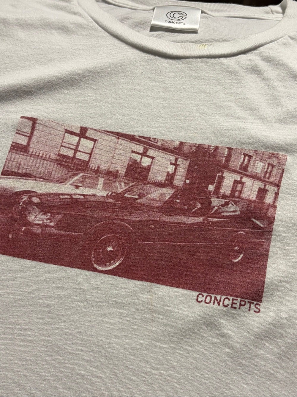 Concepts paid in full t shirt. Rare limited.
White so Mens g